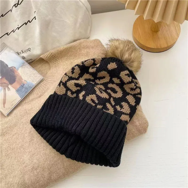 Bonnet Femme Lopard avec Pompon Douillet  Cheelyah