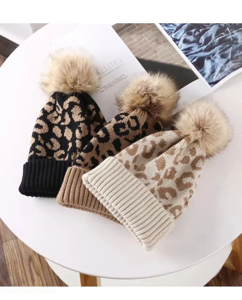 Bonnet Femme Lopard avec Pompon Douillet  Cheelyah