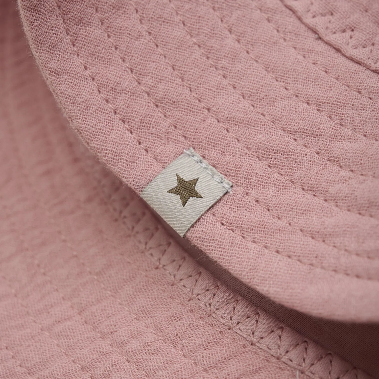 Huttelihut Ash Rose Bucket Hat Muslin