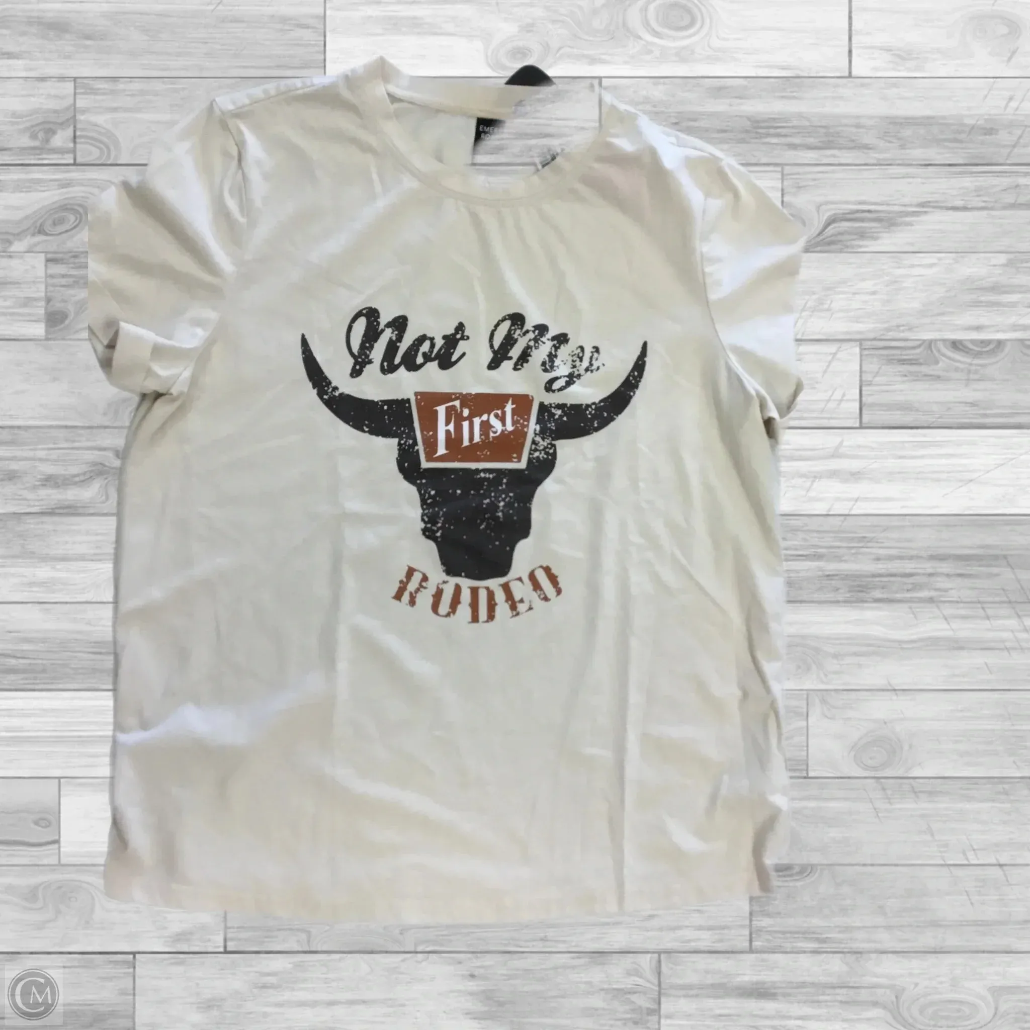 Top Short Sleeve Basic By Clothes Mentor In Cream, Size: M