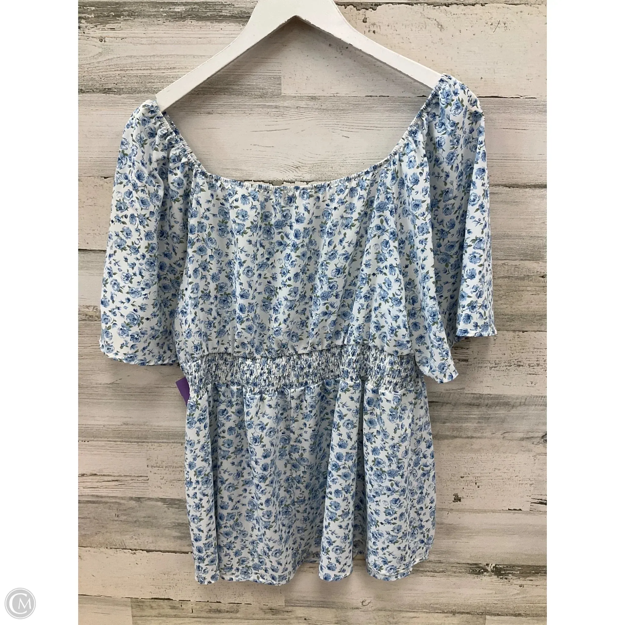 Top Short Sleeve By Clothes Mentor In Blue & White, Size: Xl