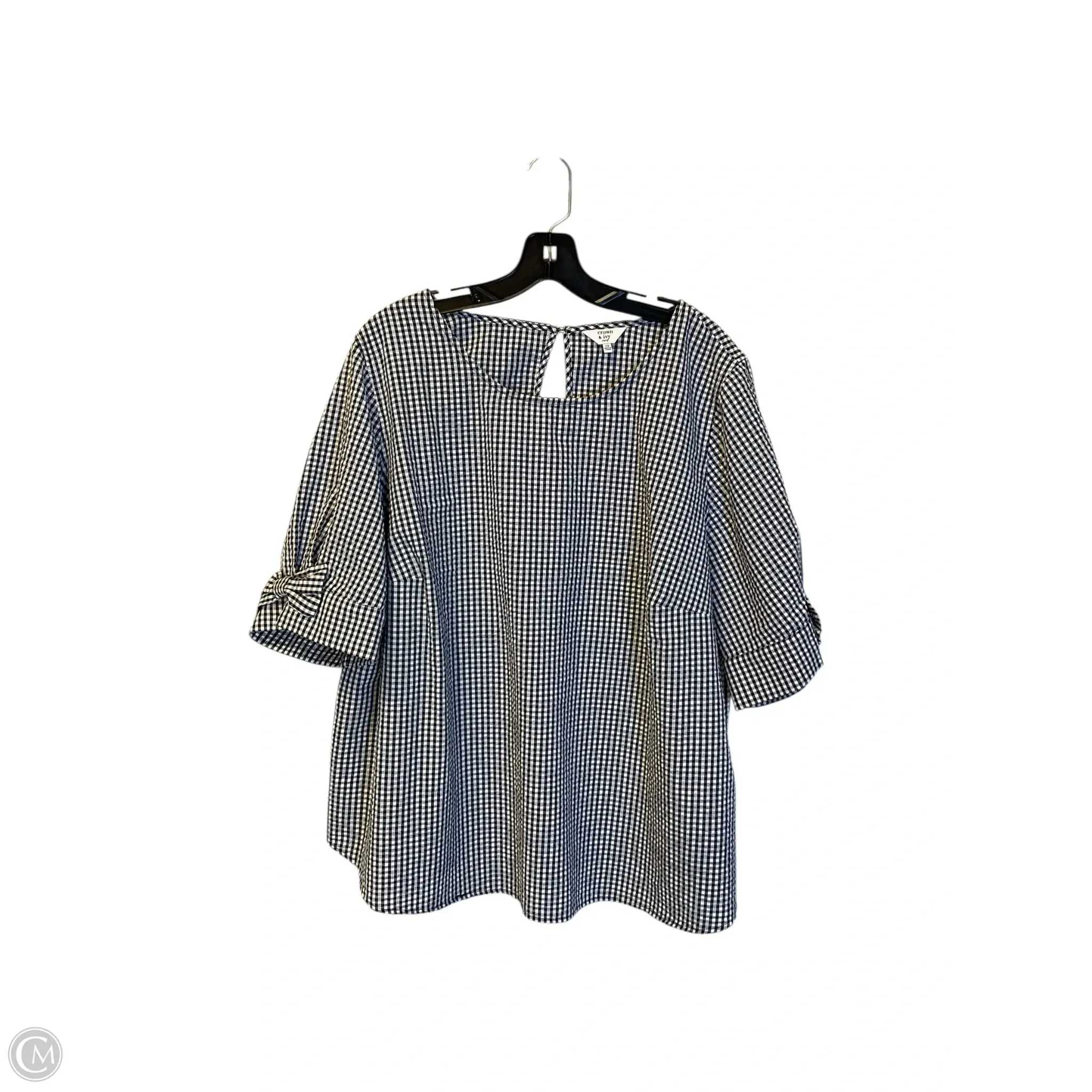 Top Short Sleeve By Crown And Ivy In Blue & White, Size: 3x